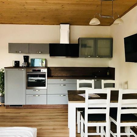 Ruhige Ferienwohnung Direkt Am Rennsteig Нойхаус ам Ренвег Екстериор снимка